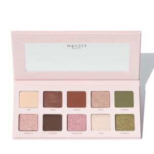 NWT Trailblazer Eyeshadow Palette by Wander Beauty